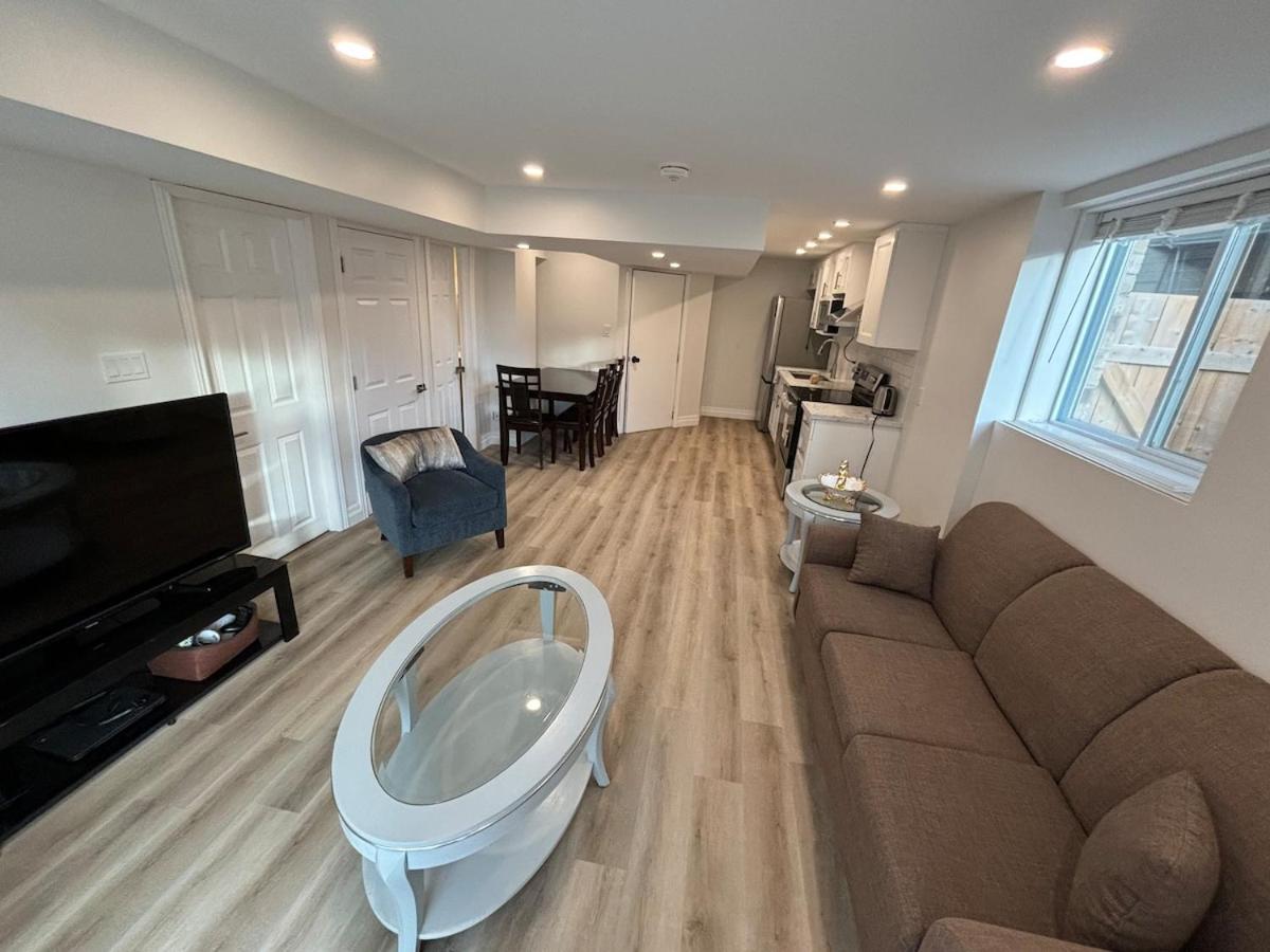 One-Bedroom Unit At Vista Hill Waterloo Exteriér fotografie