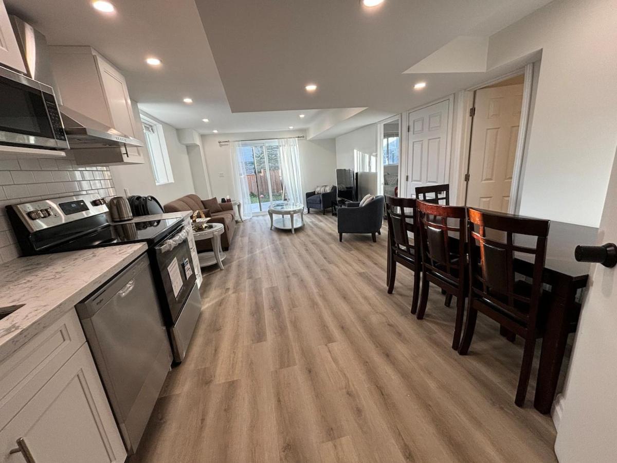 One-Bedroom Unit At Vista Hill Waterloo Exteriér fotografie